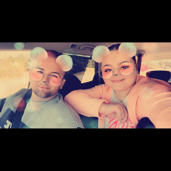 Meet your Posher, Misaela - Picture 1 of 1